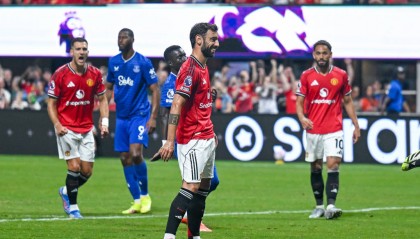 B费不满判罚：英超争议与VAR的双重标准引发热议