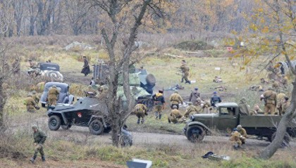 俄军突袭红军城！莫斯科说到做到，泽连斯基的求饶已为时已晚