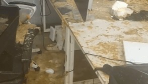 管道破损粪水洒满教室，学生崩溃大哭！中国美术学院：已解决，学生情绪稳定表示理解