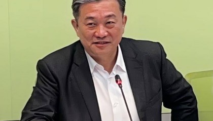 王定宇称《光辉岁月》《海阔天空》在大陆不能唱，台网友轰：造谣一张嘴