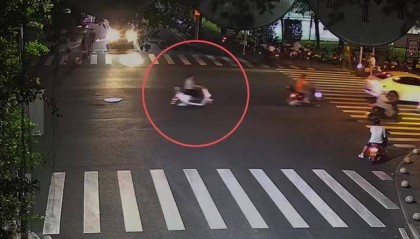 一女子肇事逃逸后仍去逛街，被抓后竟称：是路人劝我走的