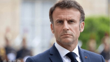 法国总统府：马克龙对泽连斯基“愿意重启与美国的对话”表示欢迎