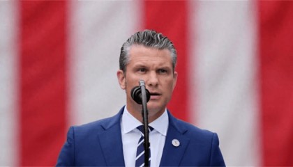 细节披露！美防长竟瞒着特朗普，动员数百名美军将领共商大事