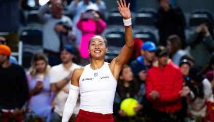 WTA罗马站：郑钦文2-0安德莱斯库晋级八强 将战萨巴伦卡