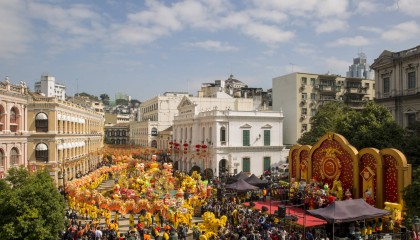 报团去香港澳门三日游多少钱人民币？最佳方案！去港澳旅游手机需要开通什么？