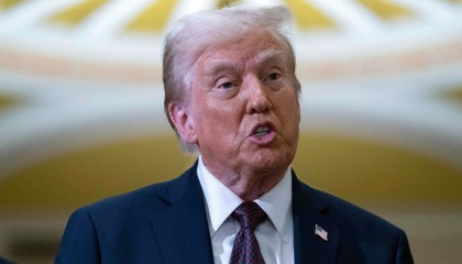 美媒：特朗普要求对在美国杀害乌克兰难民的凶手判处死刑