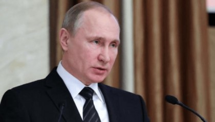 普京访华结束，临走前终于签字，外交部火速击碎特朗普谎言，美国果然是怕了？