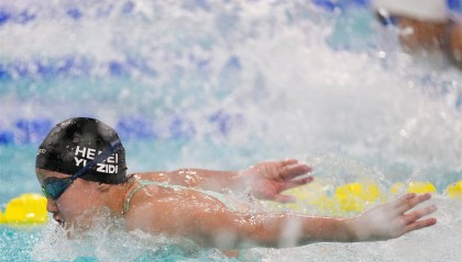 13岁“小孩姐”于子迪十五运会破13年亚洲纪录，成泳坛最年轻亚洲纪录保持者