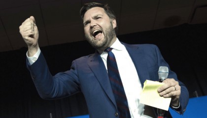 万斯彻底摊牌了，改变对华称呼，外交部直言令人“感到悲哀”