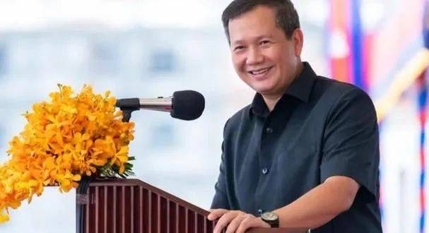 不准中俄做生意，数十国等中国作选择，柬埔寨动起歪心思，洪玛奈举起白旗，对美零关税