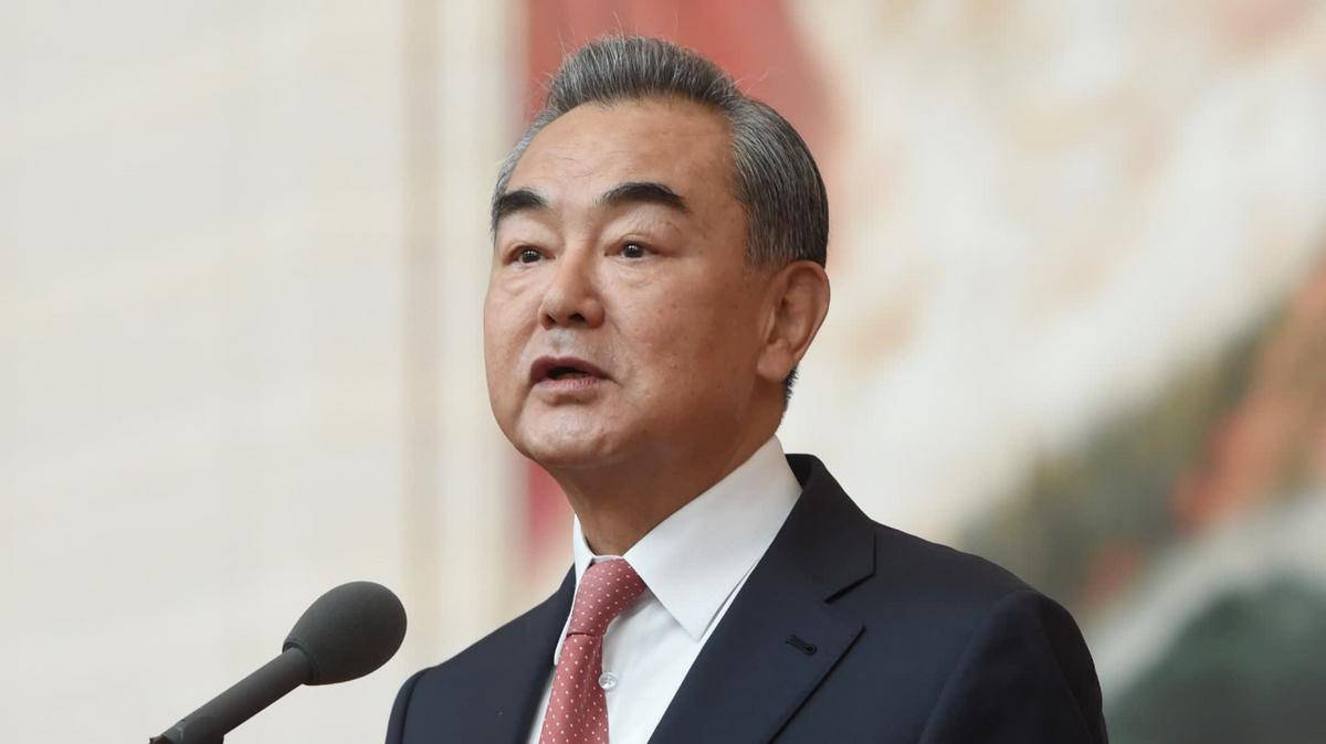 波兰翻脸不认账，中欧班列大量受阻，中方另起炉灶，考虑开通新通道！