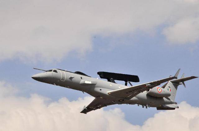 印军6架预警机一夜清零？歼-20S指挥无人机猎杀，还敢挑衅吗！