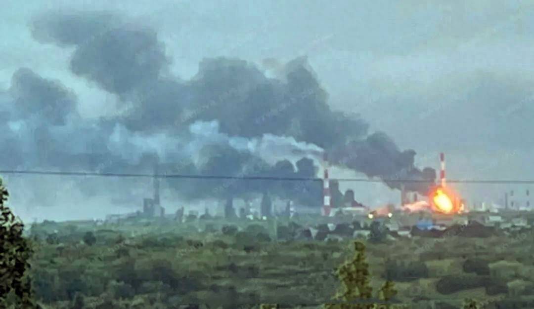 乌克兰锁定俄罗斯要害,集中火力猛攻一处,战果“前所未有”