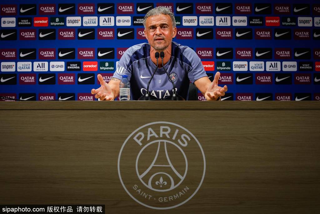 国足选帅新动向：安东尼奥与久尔杰维奇能否引领未来？