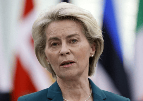 中方警告奏效,特朗普再打“中国牌”,冯德莱恩做了个明智决定,对100%关税说“不”!