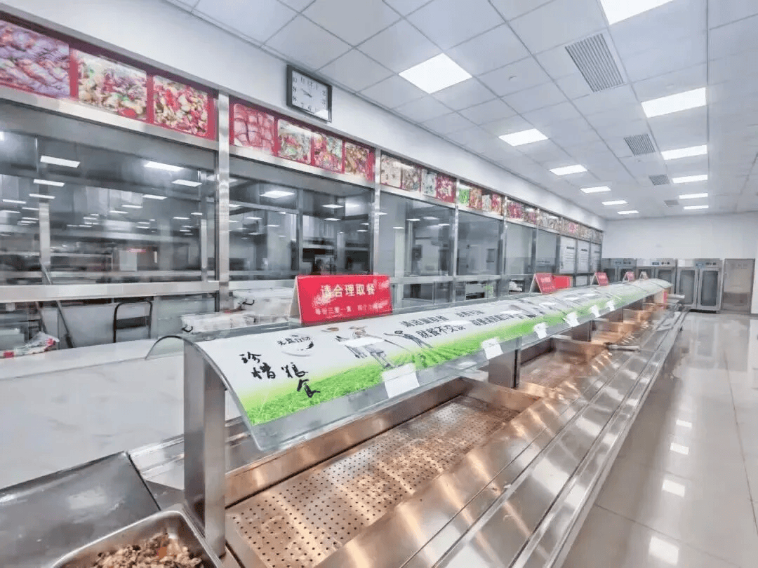 多地宣布：国庆期间机关食堂向社会开放，有食堂4菜1汤15元，可订桌席