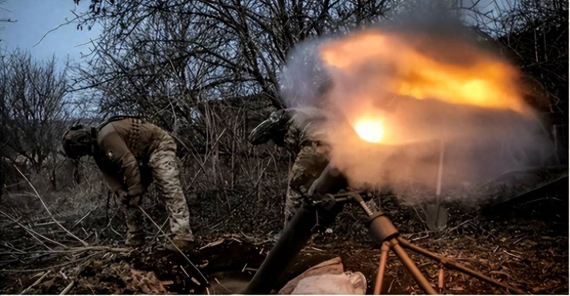 俄军先下手为强，深夜突袭波兰！导弹落入波兰大使馆