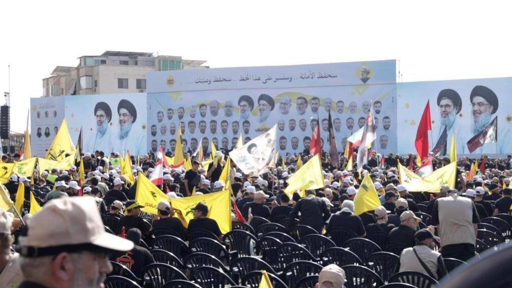 黎真主党在首都举行活动 纪念纳斯鲁拉遇难一周年