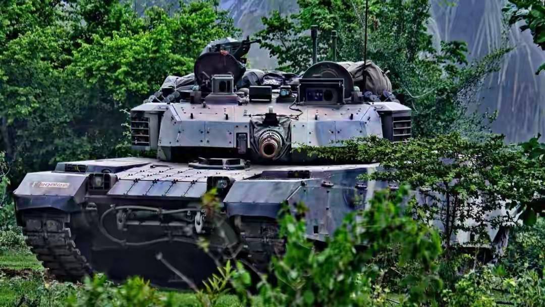 50亿美元!巴媒透露沙特大手笔投资巴基斯坦,想买红旗-19与歼-35E?