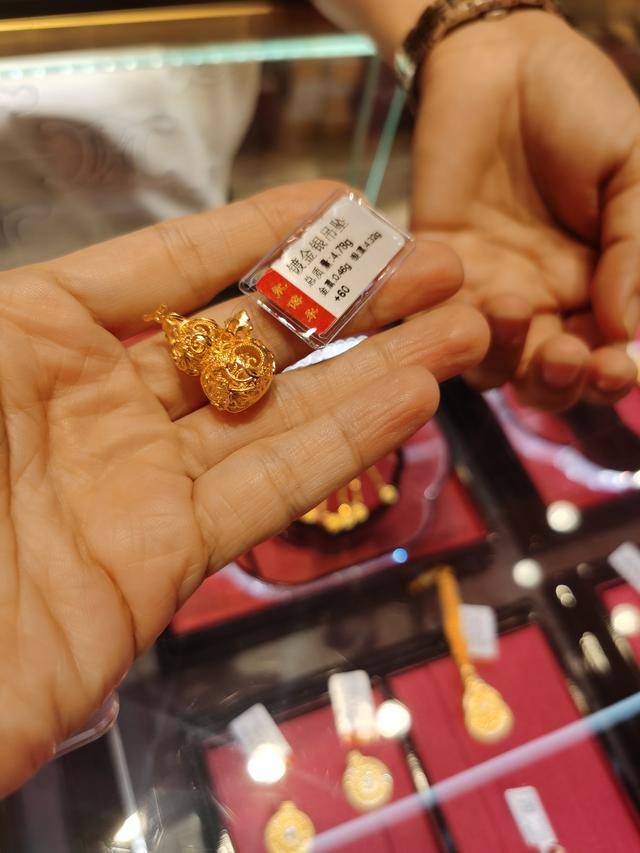 3900美元，金价再突破！黄金周深圳“旅游+淘金”火了