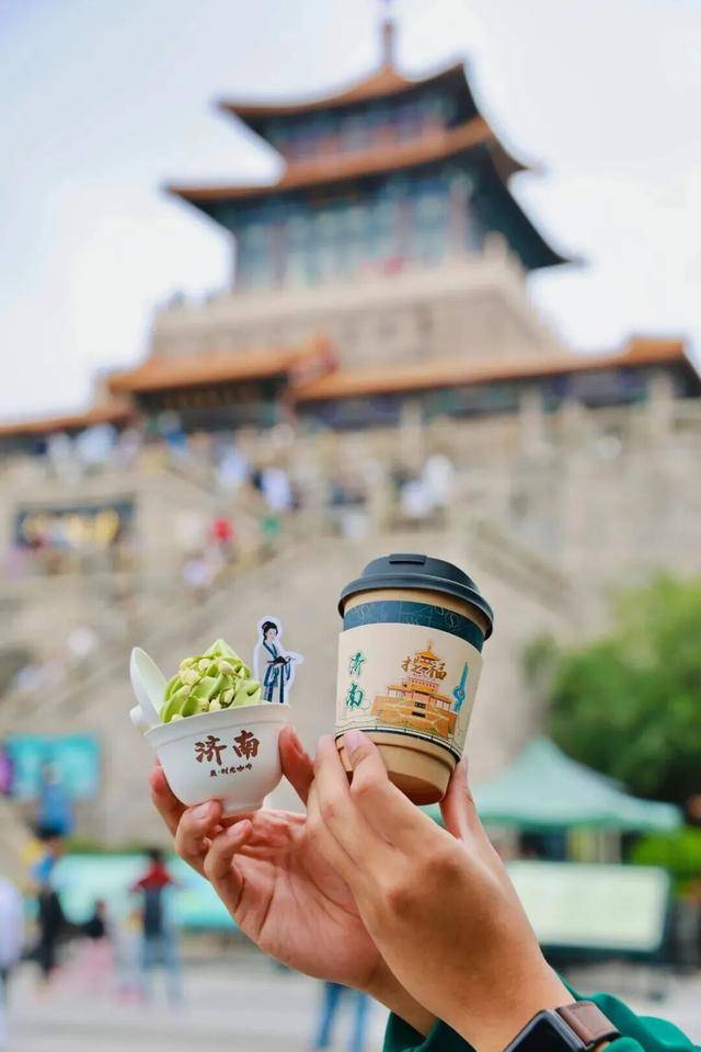 秋色满城 历下有约丨护城河畔美出圈！解锁历下限定秋日浪漫