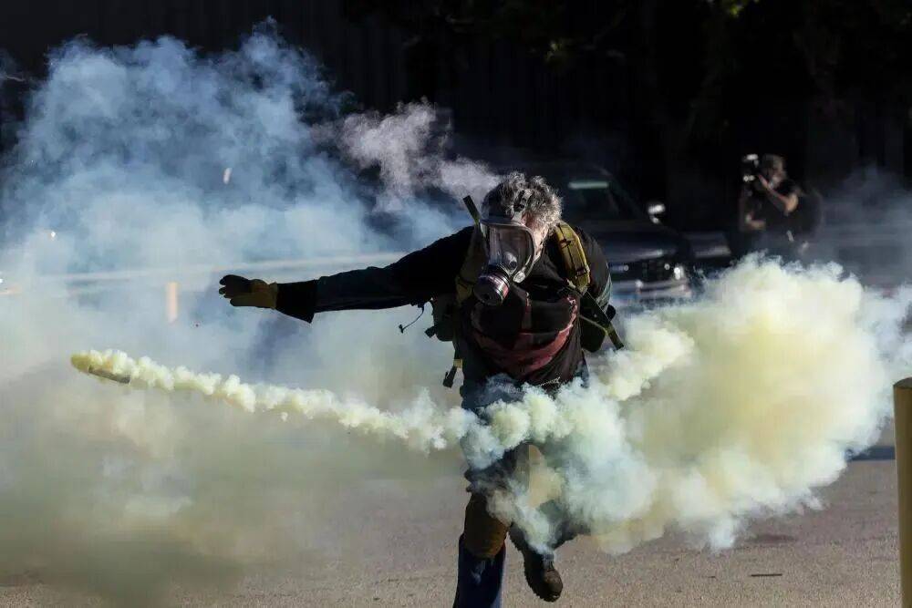 美国内战,这次好像不假!