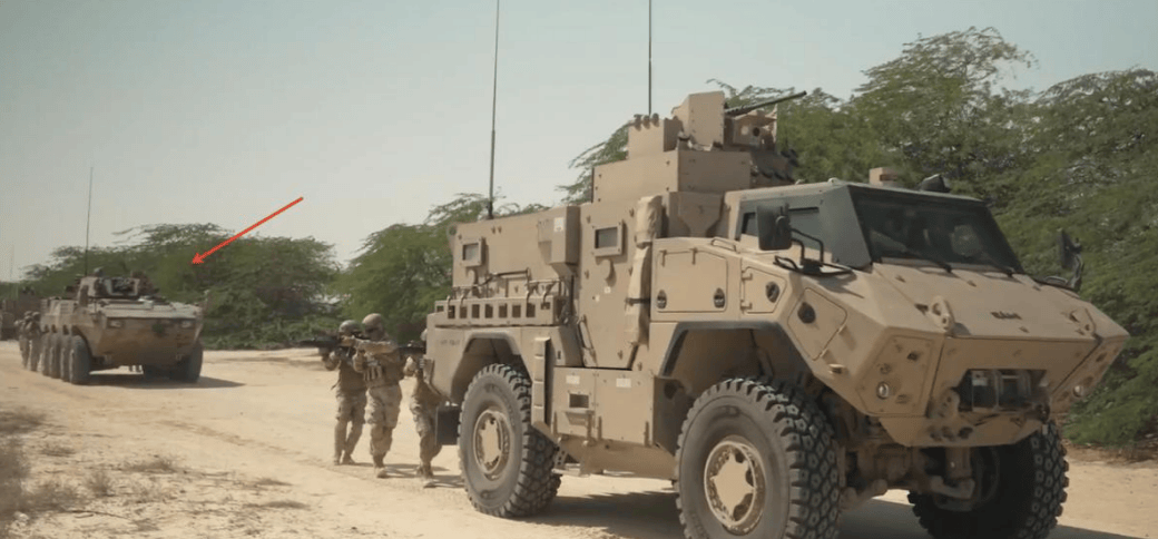 我军重装备首次现身沙特!08步战搭配20式枪族,惊艳亮相中沙联演