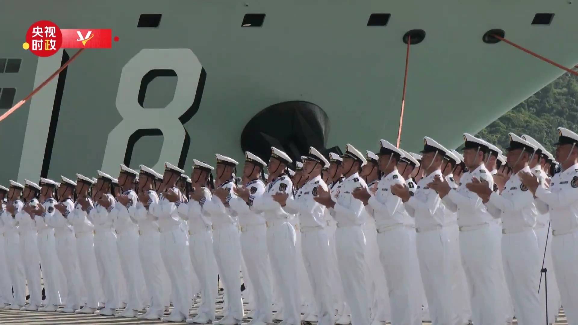 10万吨,90架舰载机,激光武器,福建舰服役时美方关注004核航母